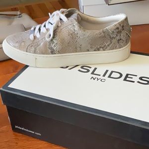 J Slides sneakers